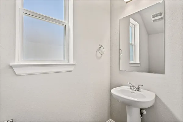 $2,650 | 221 Bent Crk Lane, Georgetown, TX 78628