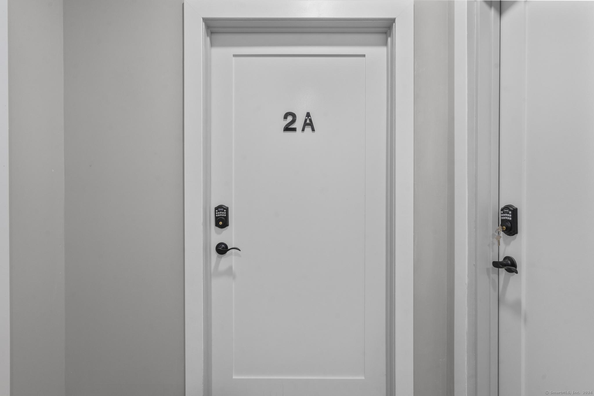 111 Bank Street, Unit 2A Waterbury, CT 06702 - Photo 12 of 16 a view of a elevator