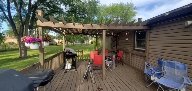 $1,700 | 22172 West Pineview Drive, Antioch, IL 60002