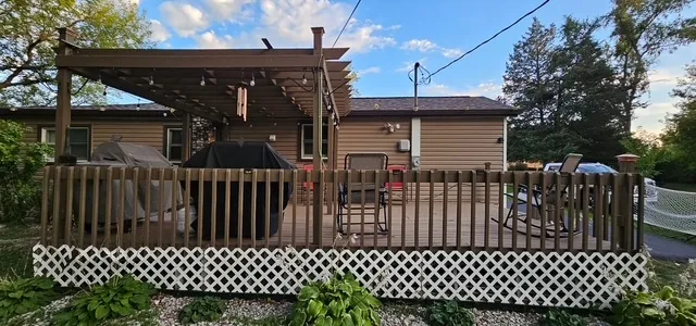 $1,700 | 22172 West Pineview Drive, Antioch, IL 60002