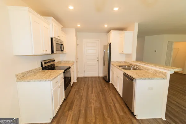 $1,625 | 137 Bull Bay Drive, Statesboro, GA 30458