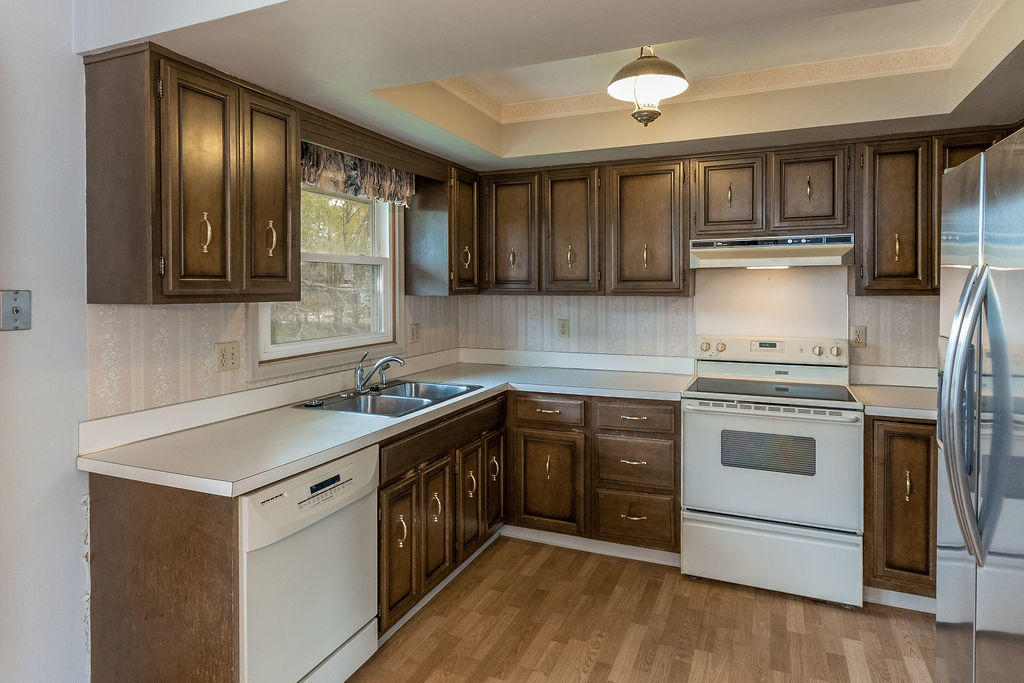 4352 Dobie Road Okemos, MI 48864 - Photo 9 of 34 Final-5