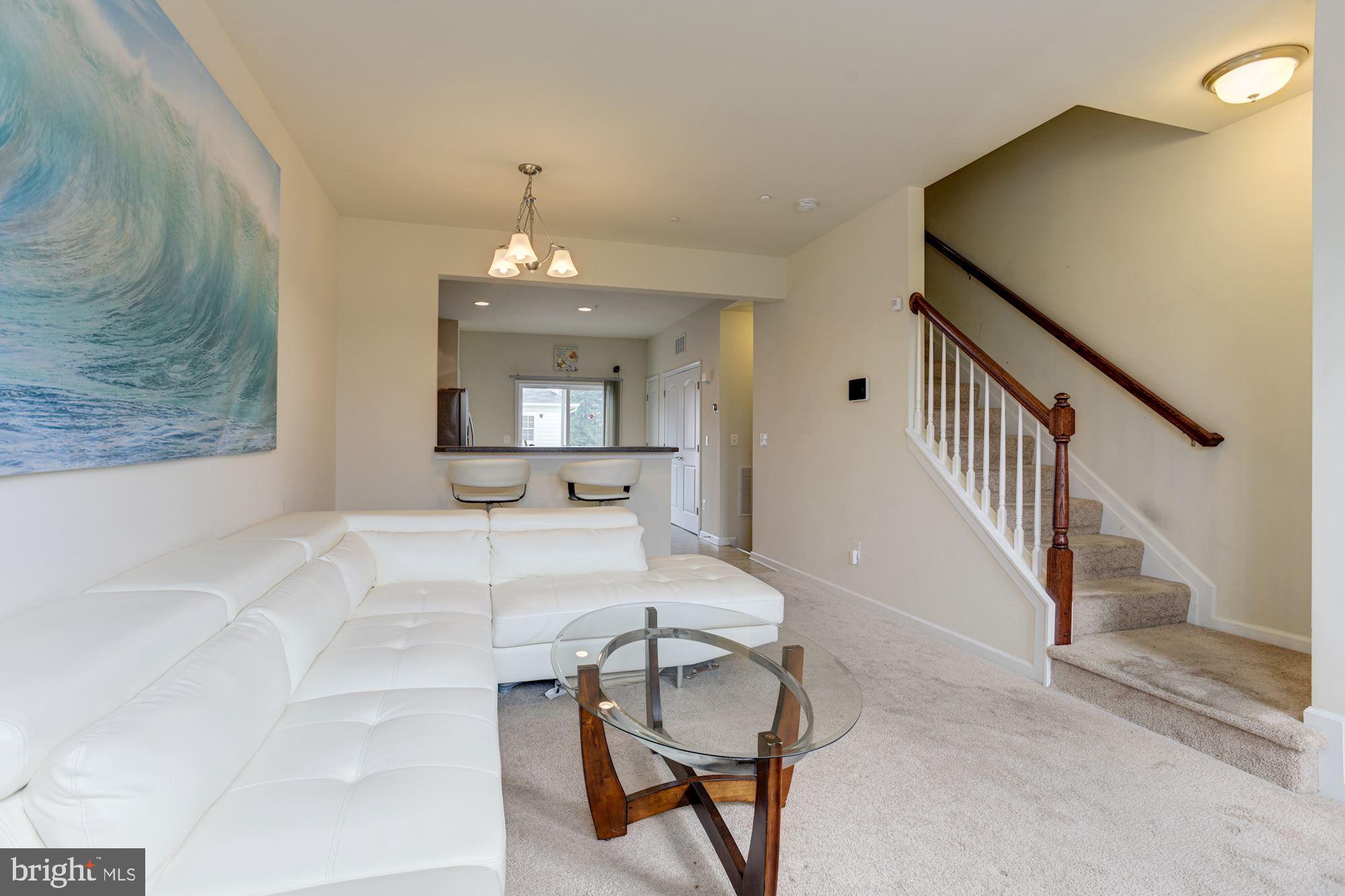 4362 Old Frederick Road Baltimore, MD 21229 - Photo 9 of 27 Living Room