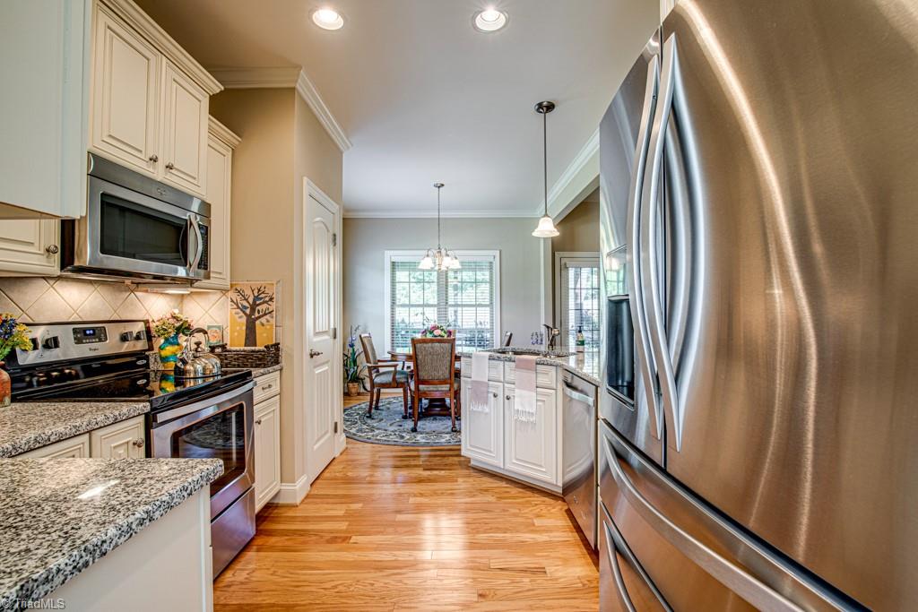 2271 Renaissance Lane High Point, NC 27262 - Photo 13 of 50 Gallery Image 13