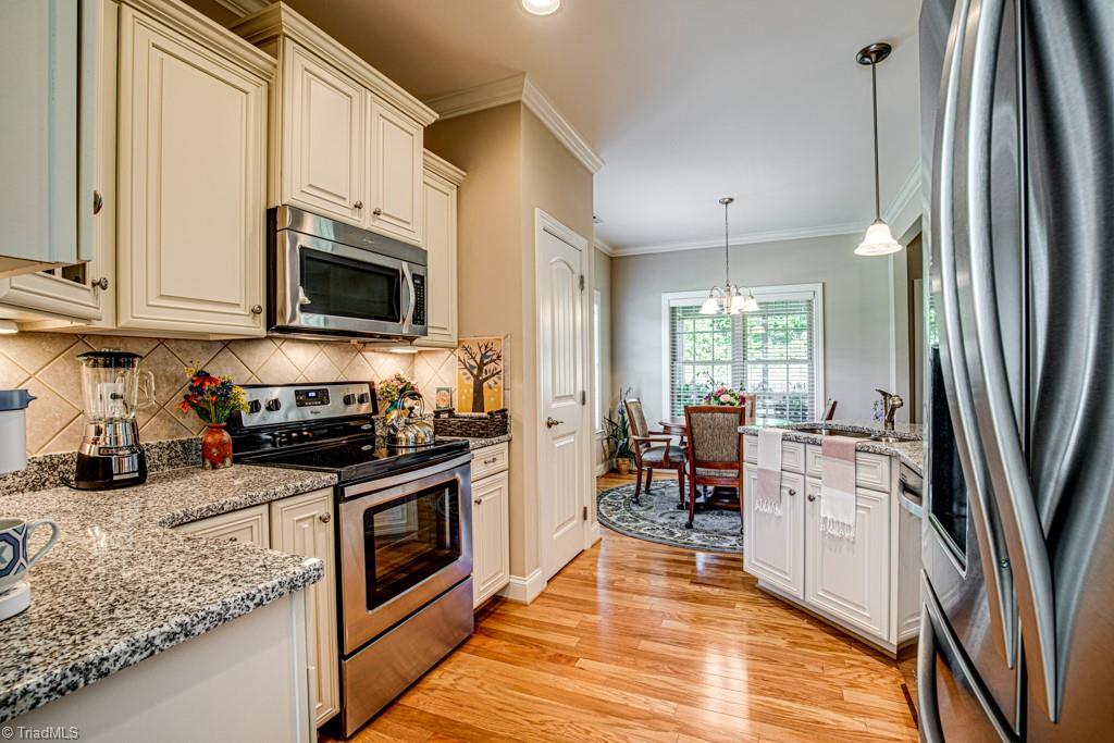 2271 Renaissance Lane High Point, NC 27262 - Photo 14 of 50 Gallery Image 14