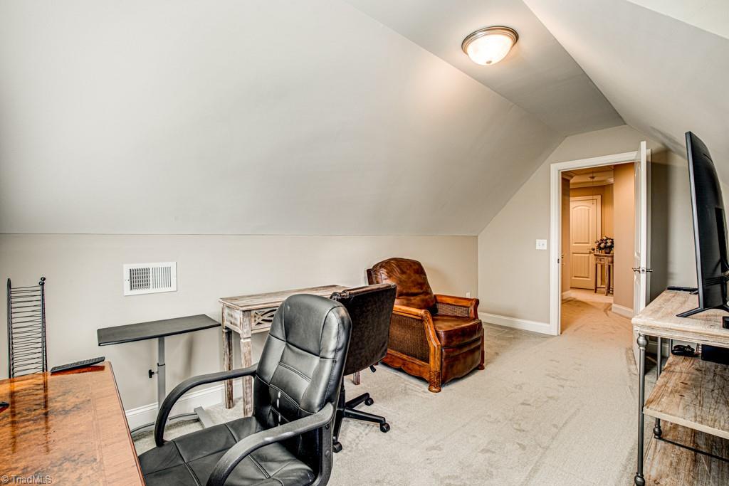 2271 Renaissance Lane High Point, NC 27262 - Photo 22 of 50 Gallery Image 22