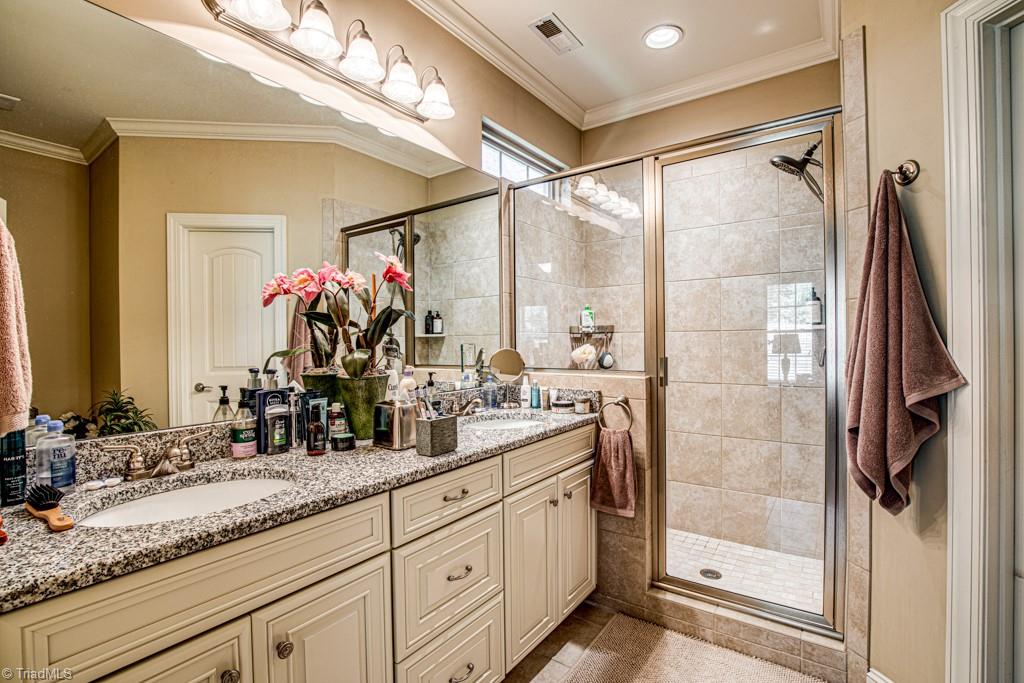 2271 Renaissance Lane High Point, NC 27262 - Photo 33 of 50 Gallery Image 33