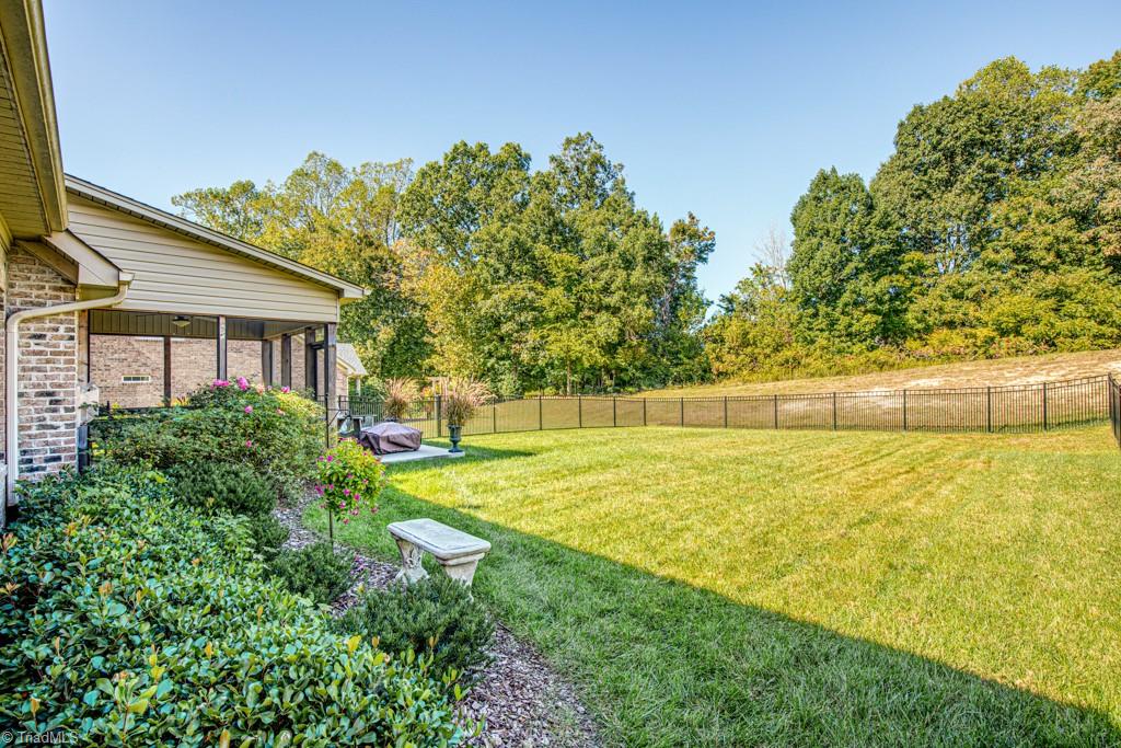 2271 Renaissance Lane High Point, NC 27262 - Photo 45 of 50 Gallery Image 45