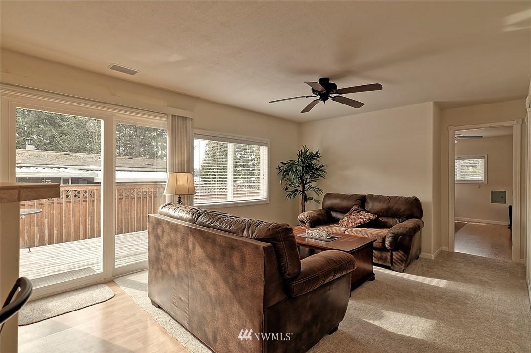 19235 128th Place Northeast Bothell, WA 98011 - Photo 13 of 25 Gallery Image 13