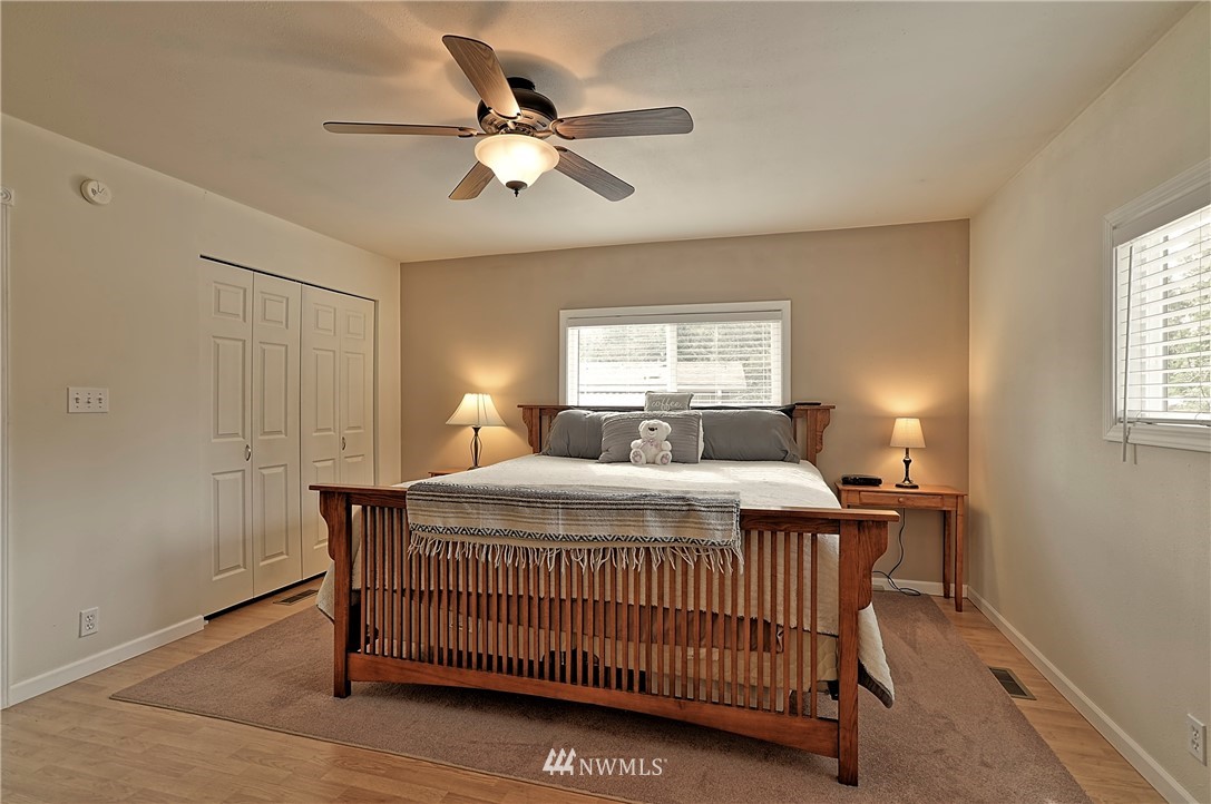 19235 128th Place Northeast Bothell, WA 98011 - Photo 17 of 25 Gallery Image 17