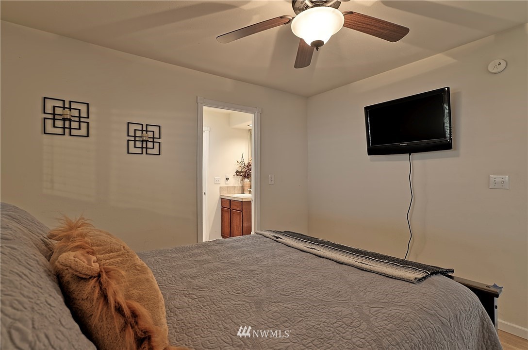 19235 128th Place Northeast Bothell, WA 98011 - Photo 20 of 25 Gallery Image 20