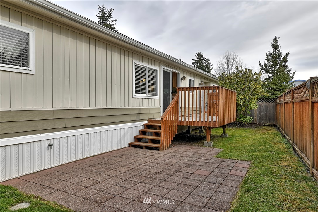 19235 128th Place Northeast Bothell, WA 98011 - Photo 3 of 25 Gallery Image 3