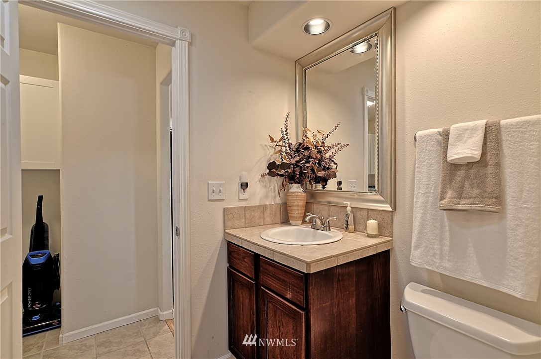 19235 128th Place Northeast Bothell, WA 98011 - Photo 21 of 25 Gallery Image 21