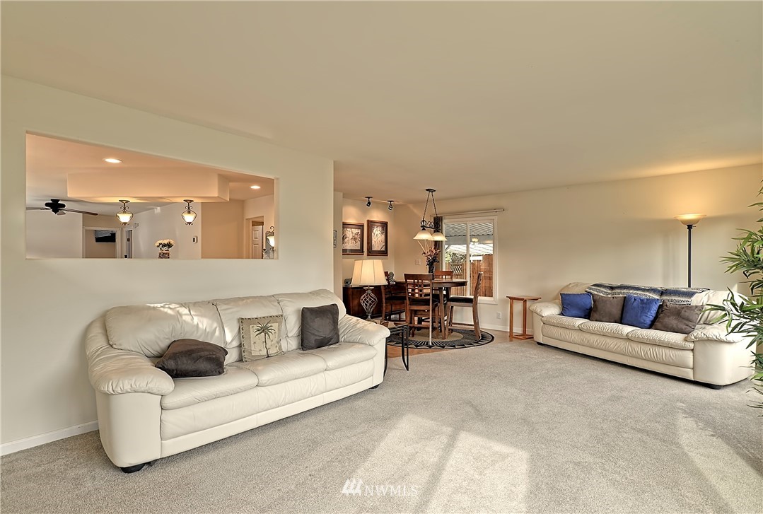 19235 128th Place Northeast Bothell, WA 98011 - Photo 10 of 25 Gallery Image 10