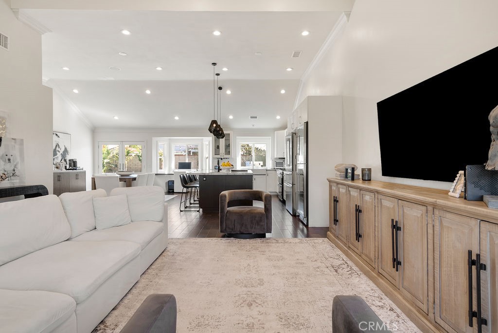 7049 Armstrong Place Rancho Cucamonga, CA 91701 - Photo 9 of 69