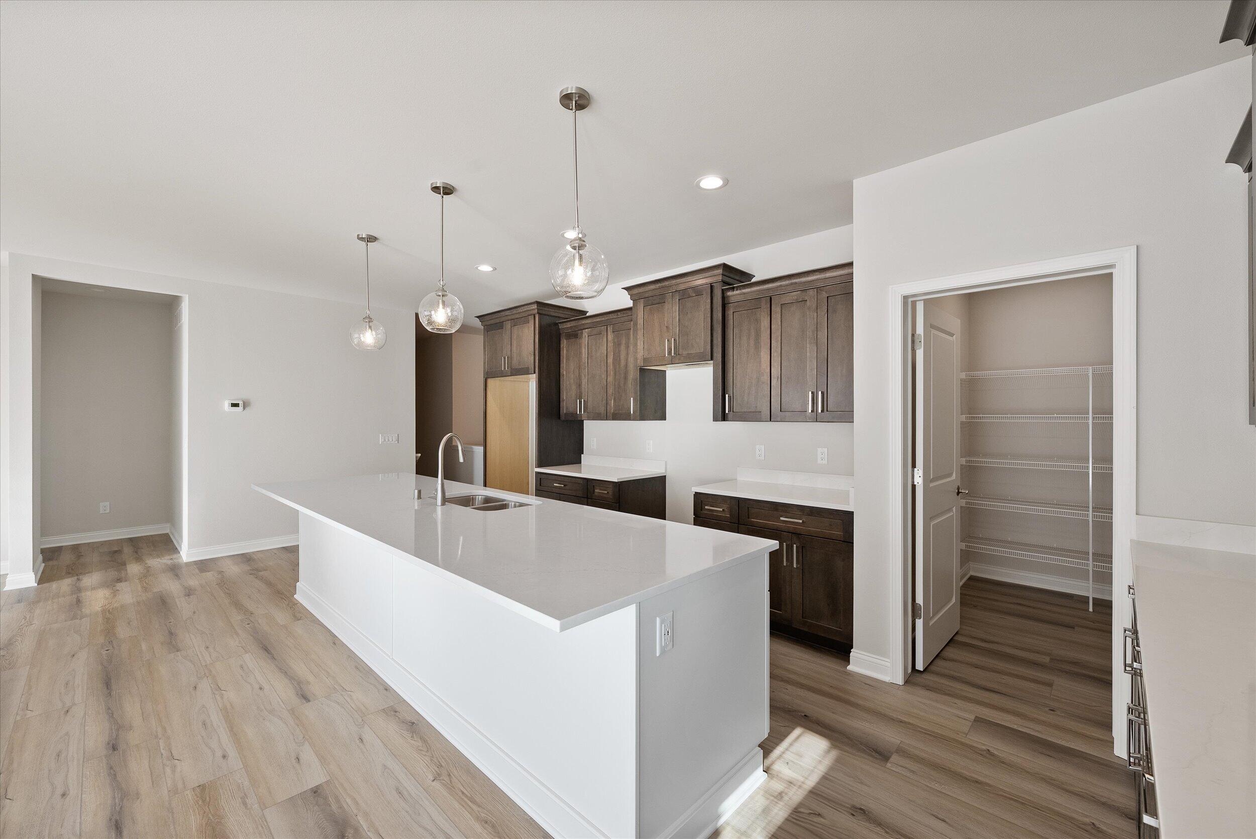 394 Sandy Circle Pewaukee, WI 53072 - Photo 14 of 36 Kitchen w/WIPantry