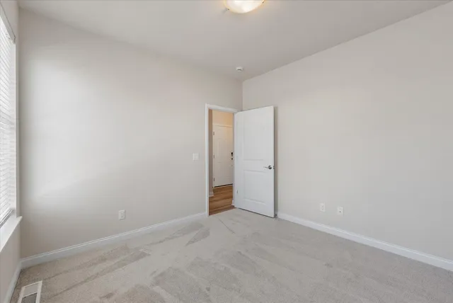 $684,999 | 394 Sandy Circle, Pewaukee, WI 53072