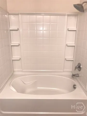 $1,900 | 210 Canyon Oak Loop, Richmond Hill, GA 31324