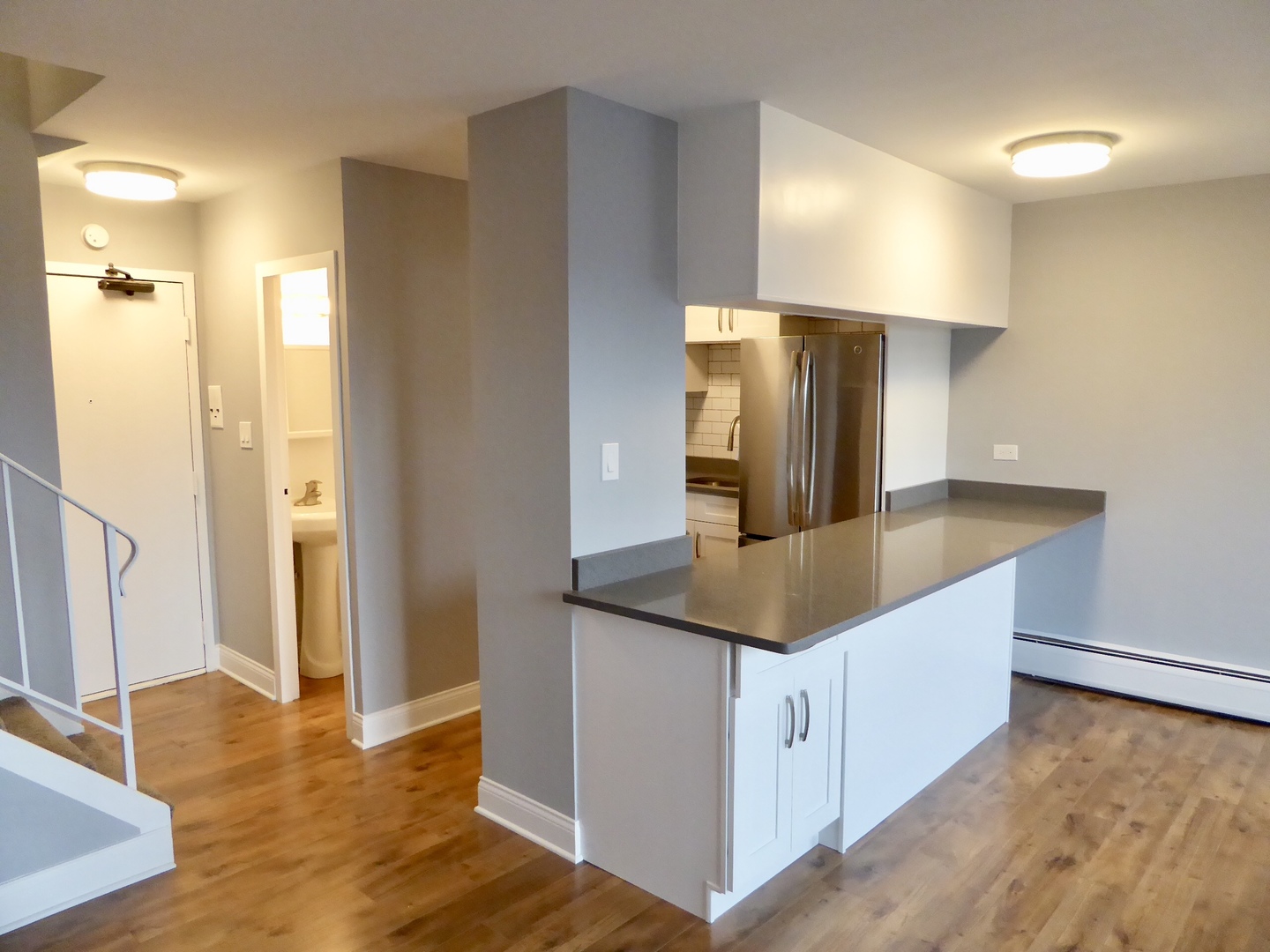 6166 North Sheridan Road, Unit 8L Chicago, IL 60660 - Photo 2 of 20