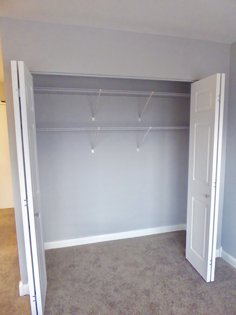 6166 North Sheridan Road, Unit 8L Chicago, IL 60660 - Photo 18 of 20