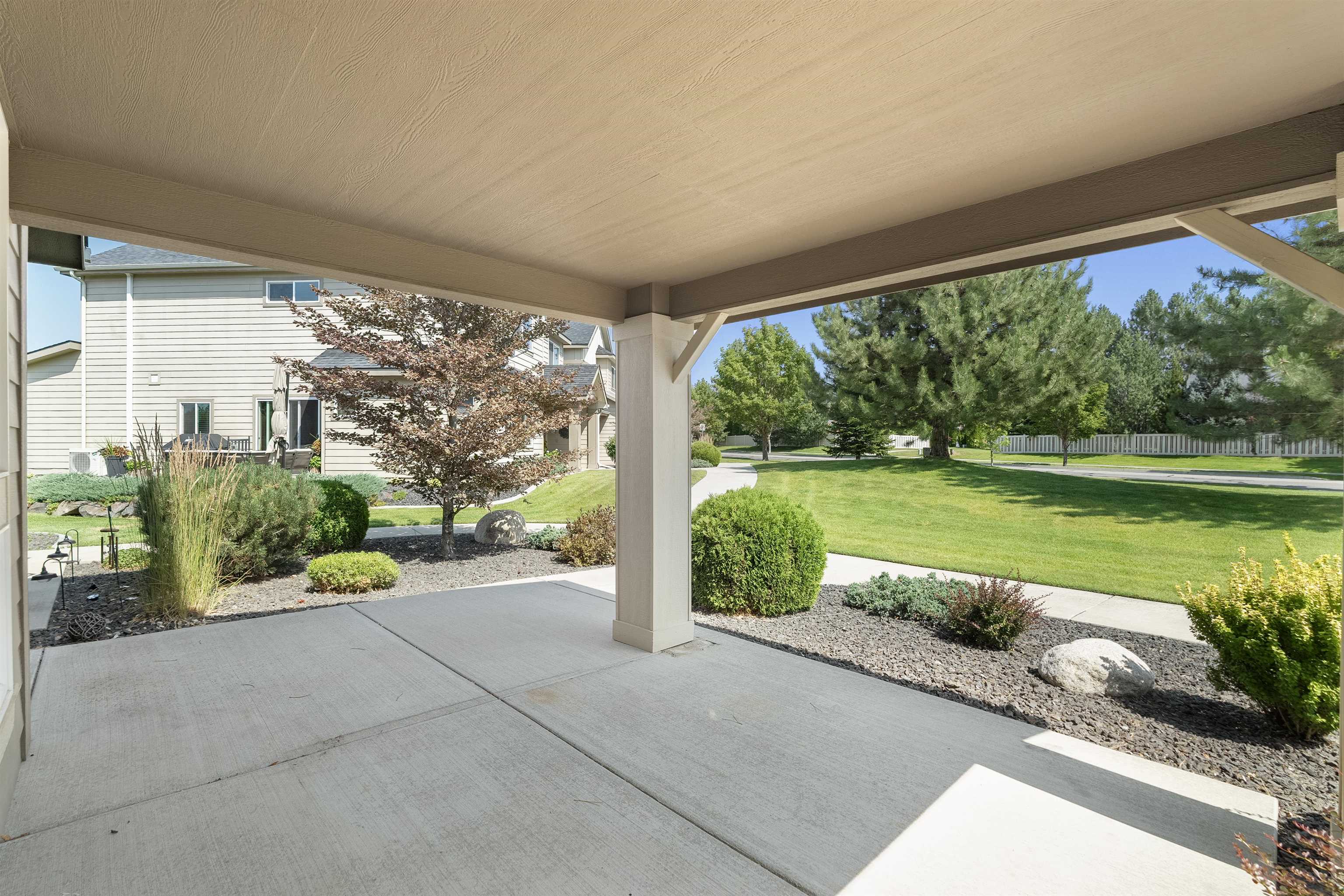 8911 North Barnes Road Spokane, WA 99208 - Photo 4 of 31 Gallery Image 4
