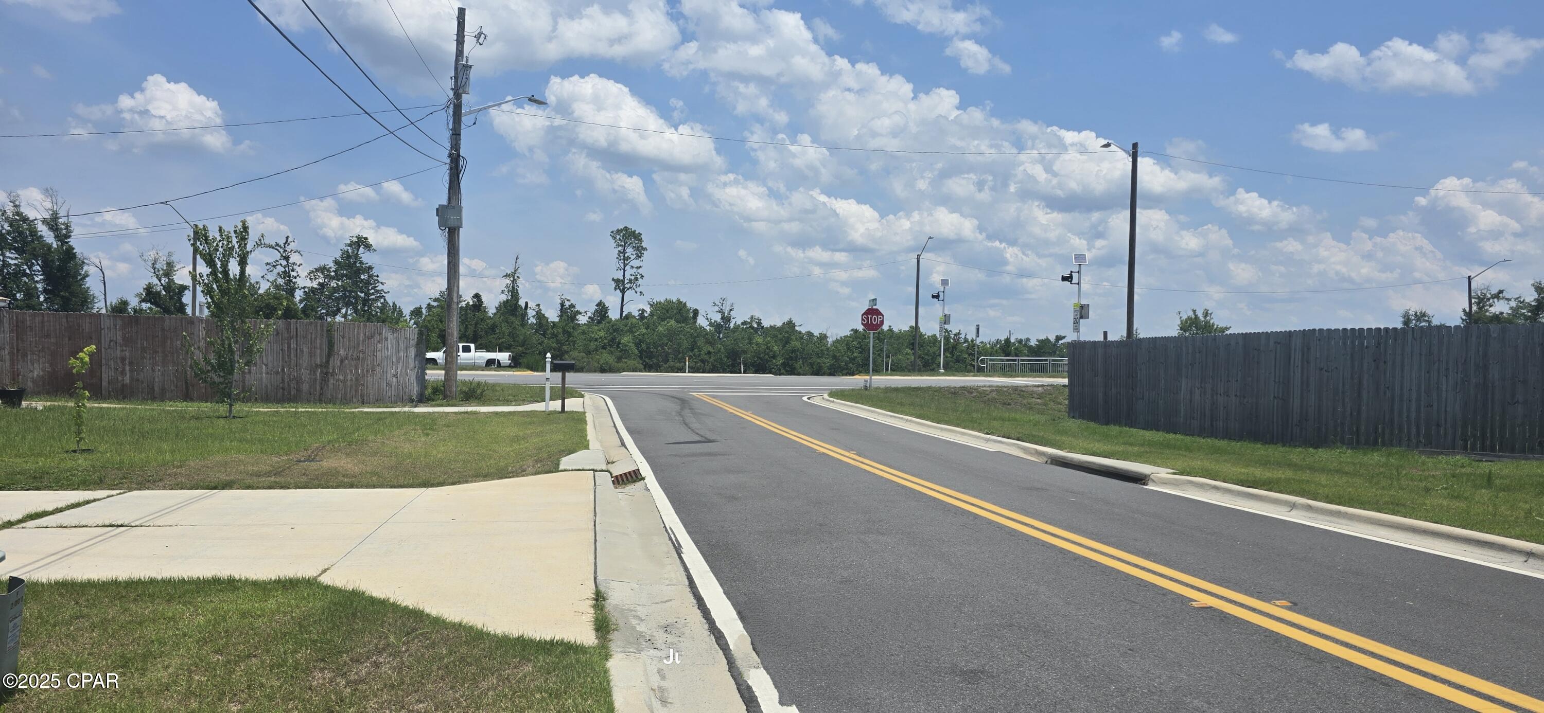 2004 Greenbriar Boulevard Lynn Haven, FL 32444 - Photo 17 of 39