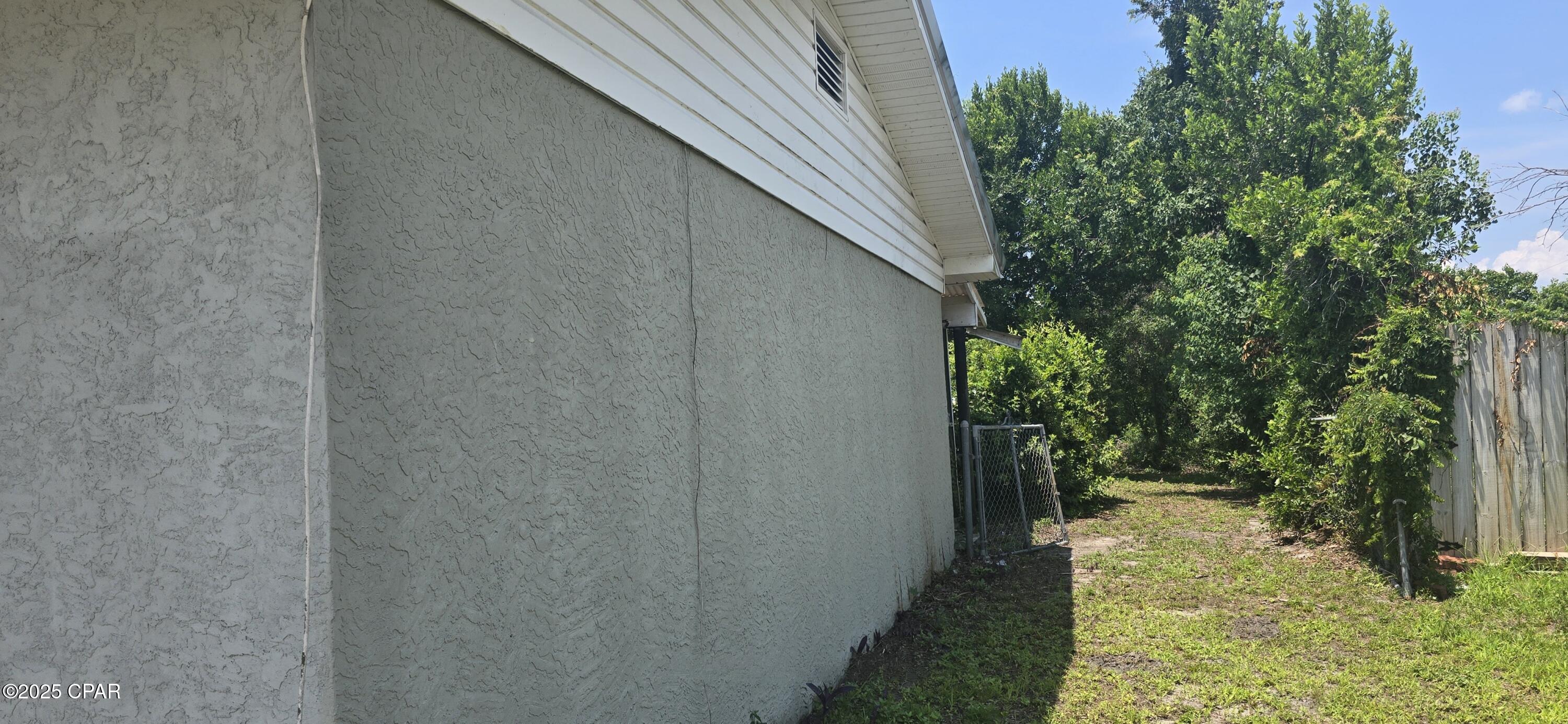 2004 Greenbriar Boulevard Lynn Haven, FL 32444 - Photo 18 of 39