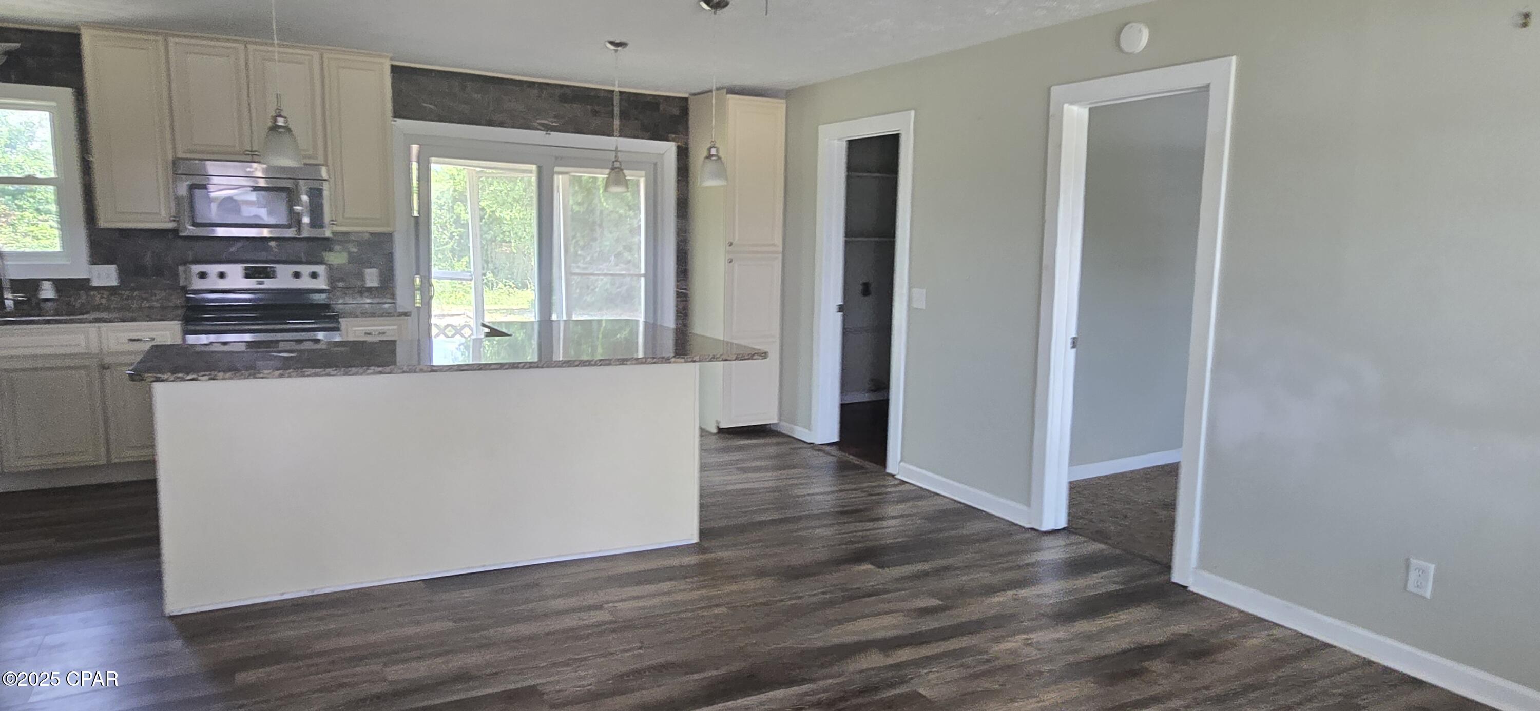 2004 Greenbriar Boulevard Lynn Haven, FL 32444 - Photo 22 of 39