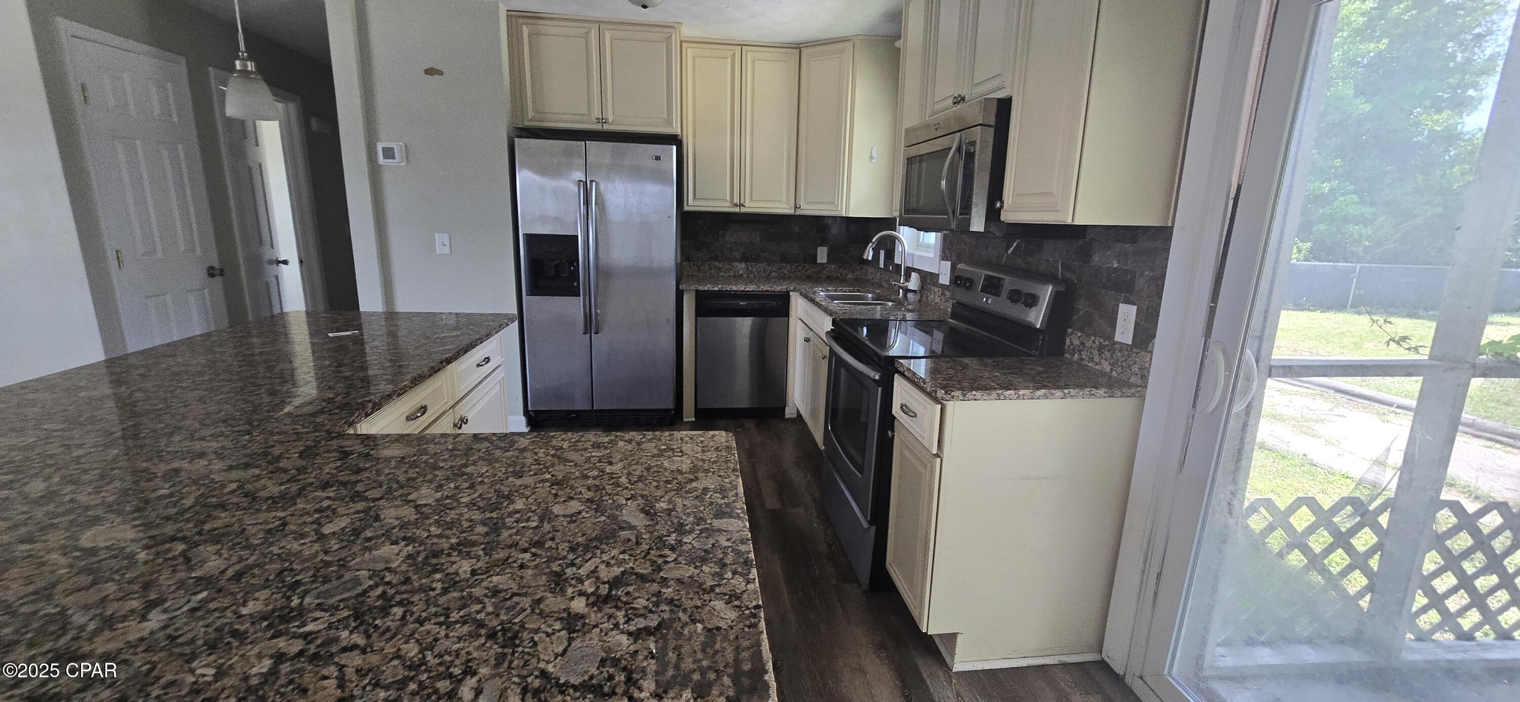 2004 Greenbriar Boulevard Lynn Haven, FL 32444 - Photo 26 of 39