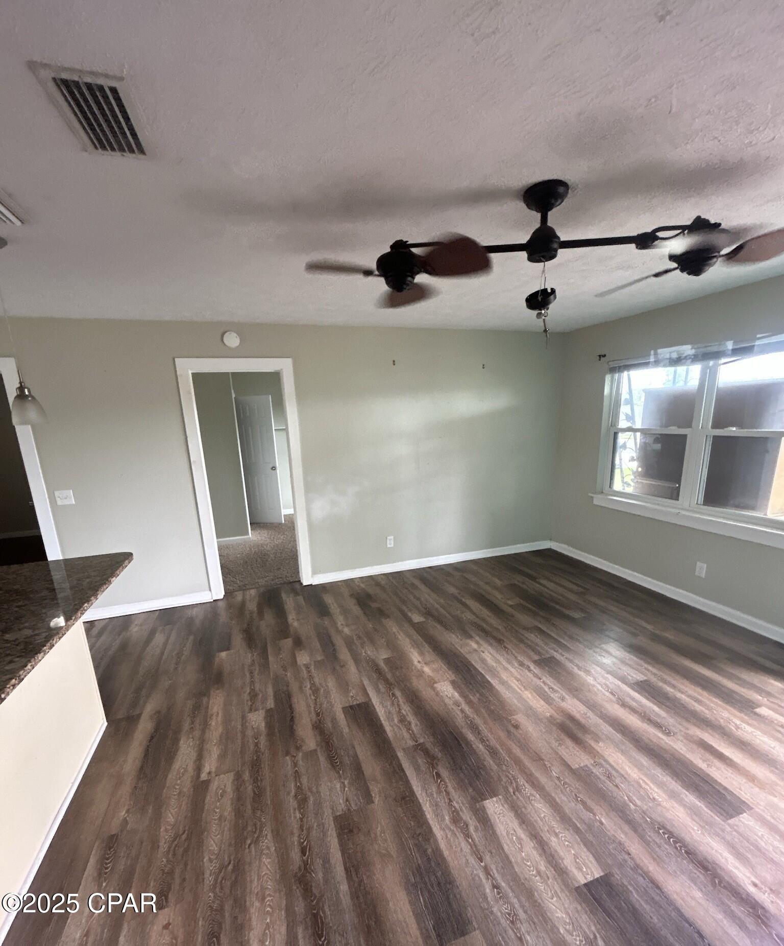 2004 Greenbriar Boulevard Lynn Haven, FL 32444 - Photo 3 of 39