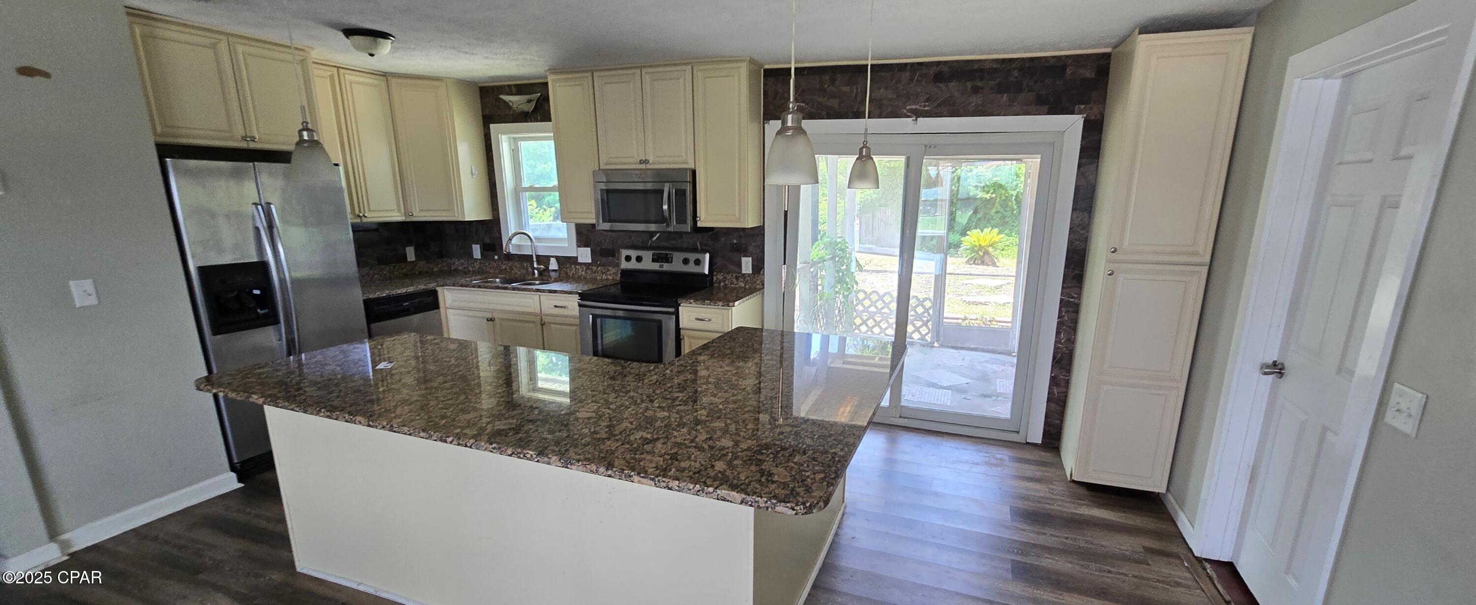 2004 Greenbriar Boulevard Lynn Haven, FL 32444 - Photo 36 of 39