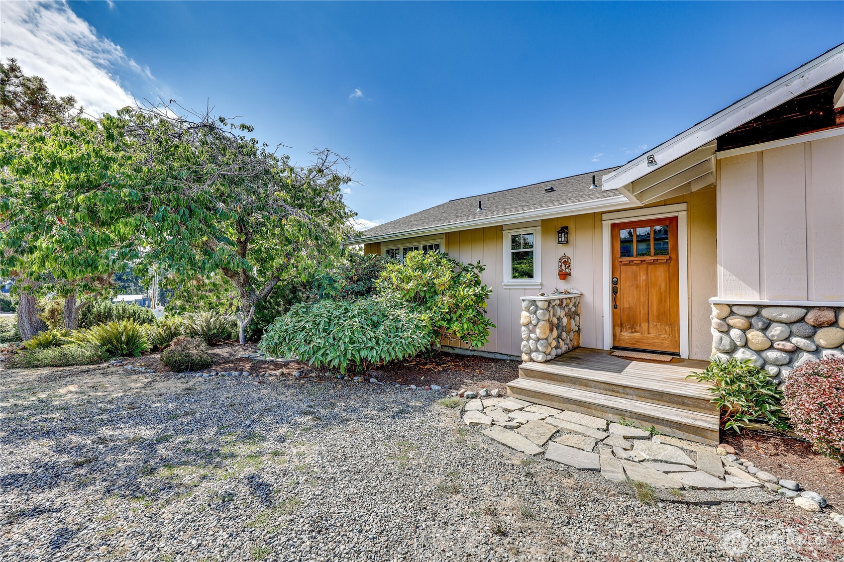 231 Victoria Loop Port Townsend, WA 98368 - Photo 3 of 40 Gallery Image 3
