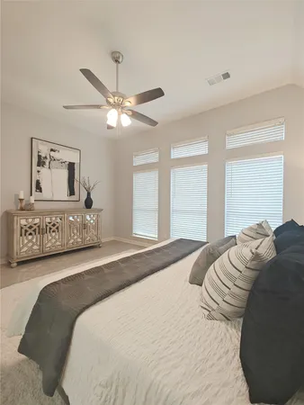 $2,400 | 3810 Paigewood Drive, Pearland, TX 77584