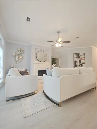 $2,400 | 3810 Paigewood Drive, Pearland, TX 77584