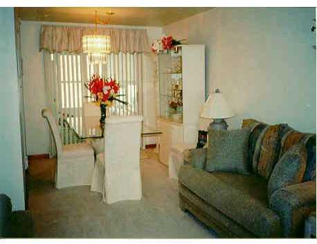 323 Horning Road Bethel Park, PA 15102 - Photo 3 of 8 Dining Room.