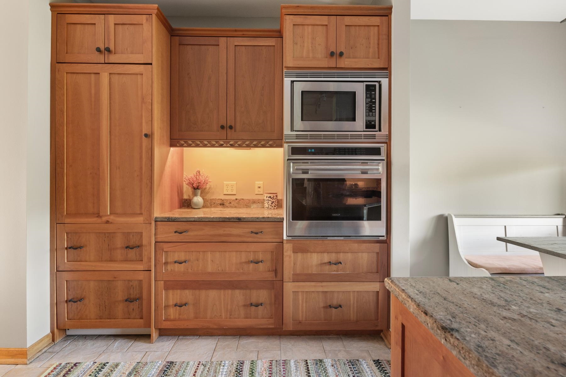 643 Bryan Road Stowe, VT 05672 - Photo 9 of 40