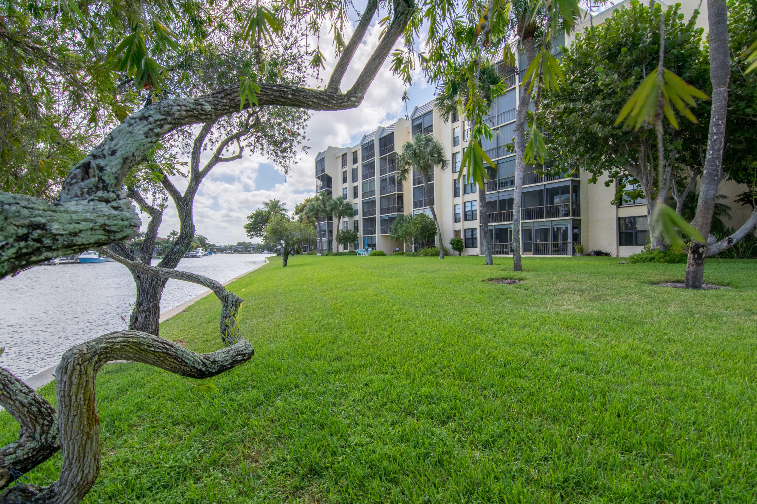 26 Royal Palm Way, Unit 506 Boca Raton, FL 33432 - Photo 48 of 57 Boca Bayou-4