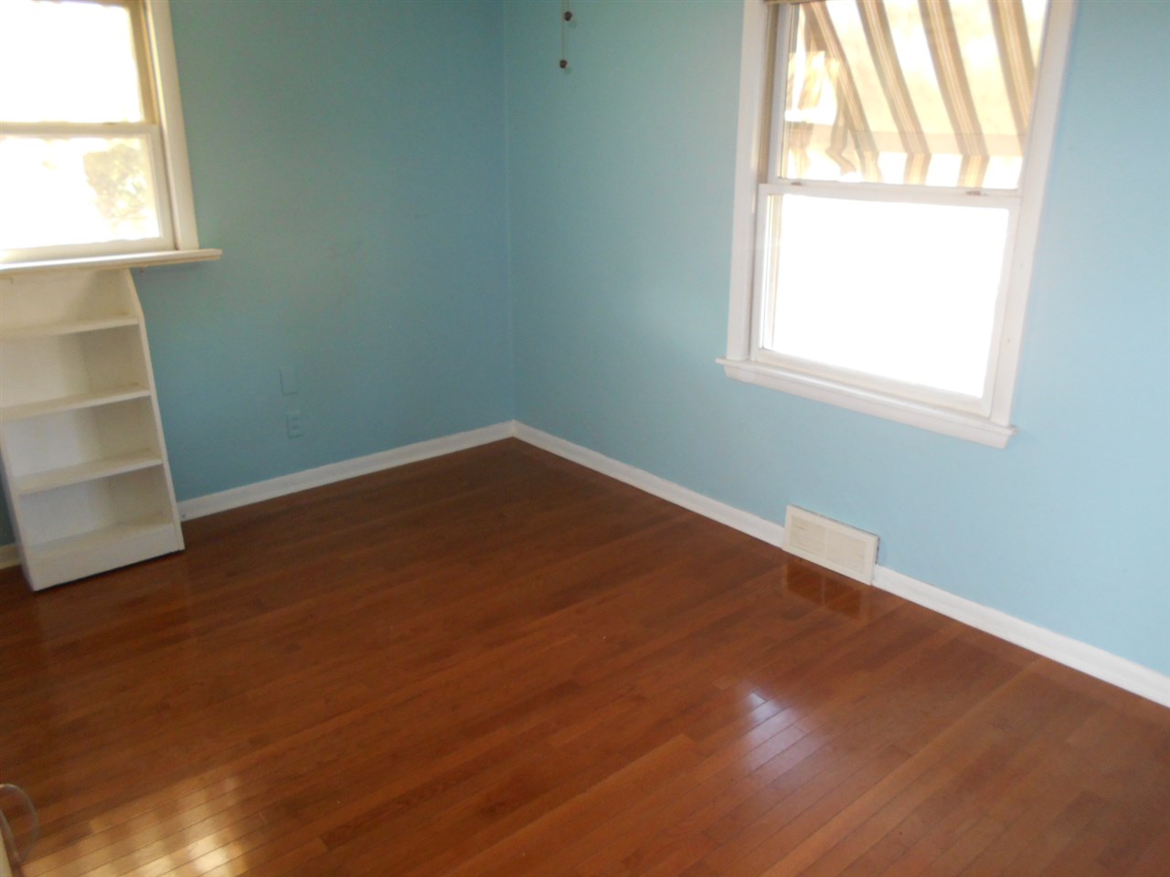 2709 Pelham Road Rockford, IL 61107 - Photo 4 of 7 Gallery Image 4