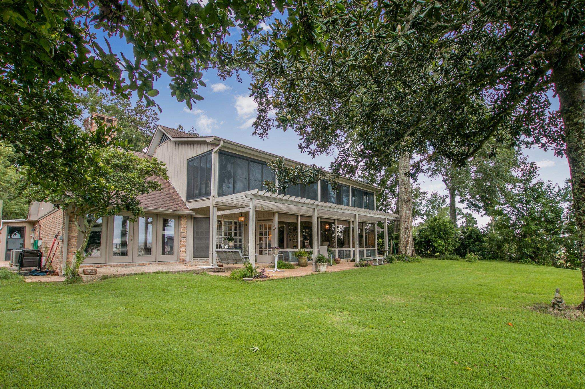 439 Village Drive Daphne, AL 36526 - Photo 2 of 48 Front of the House