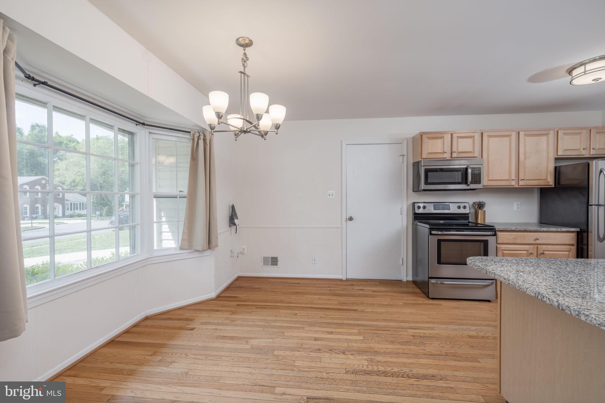 7922 Richfield Road Springfield, VA 22153 - Photo 14 of 27 Breakfast Area