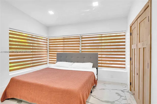 $10,000 | 4708 Alton Road, Miami Beach, FL 33140