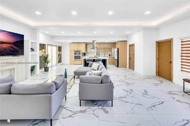 $10,000 | 4708 Alton Road, Miami Beach, FL 33140