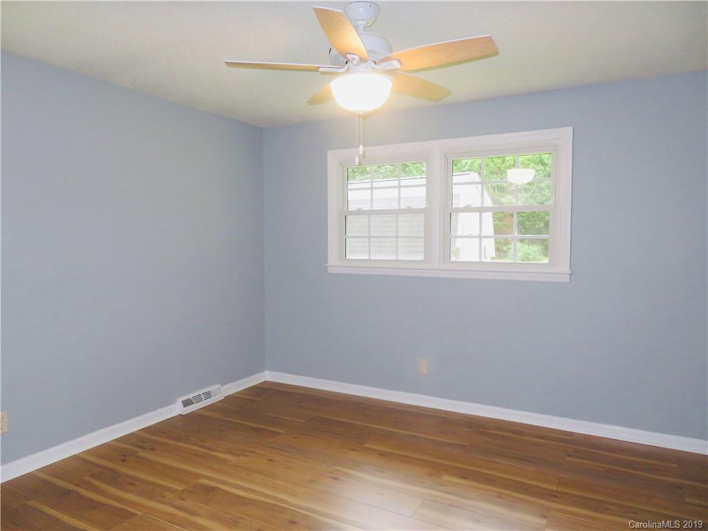 1420 Jenkins Road Gastonia, NC 28052 - Photo 13 of 21 Gallery Image 13