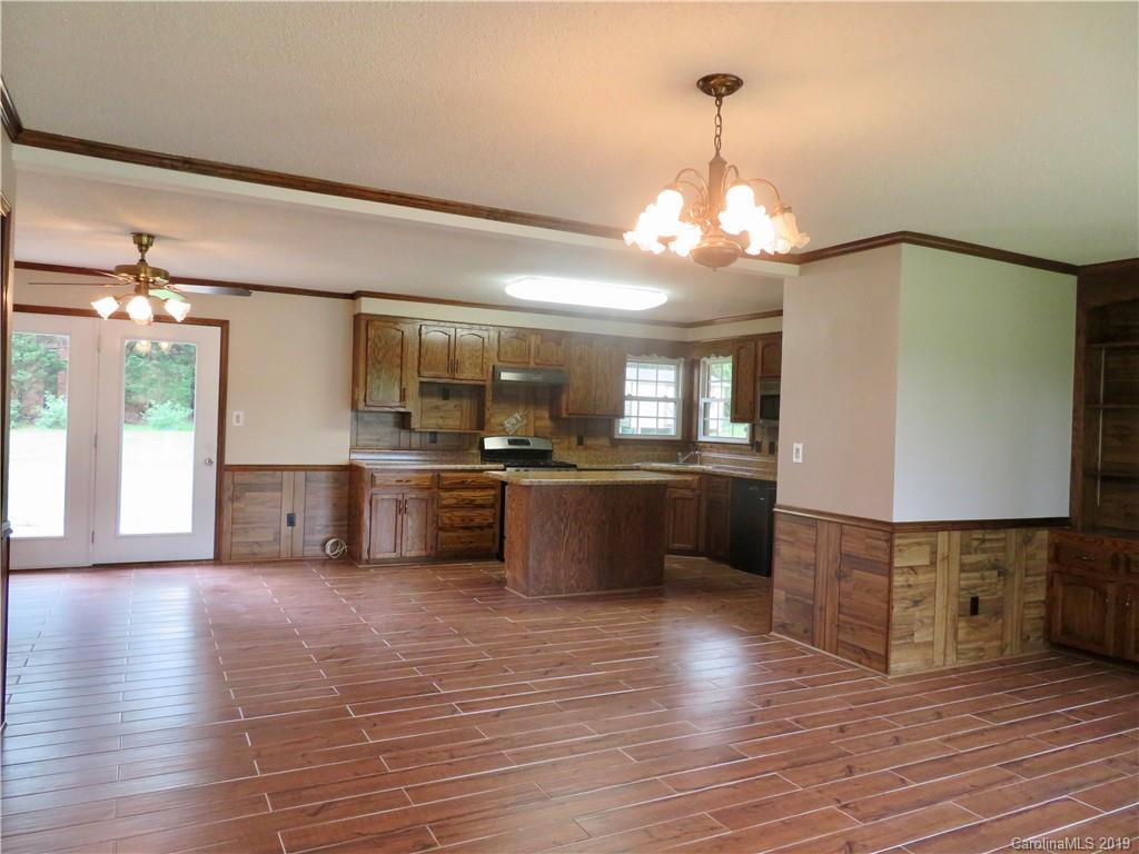 1420 Jenkins Road Gastonia, NC 28052 - Photo 4 of 21 Gallery Image 4