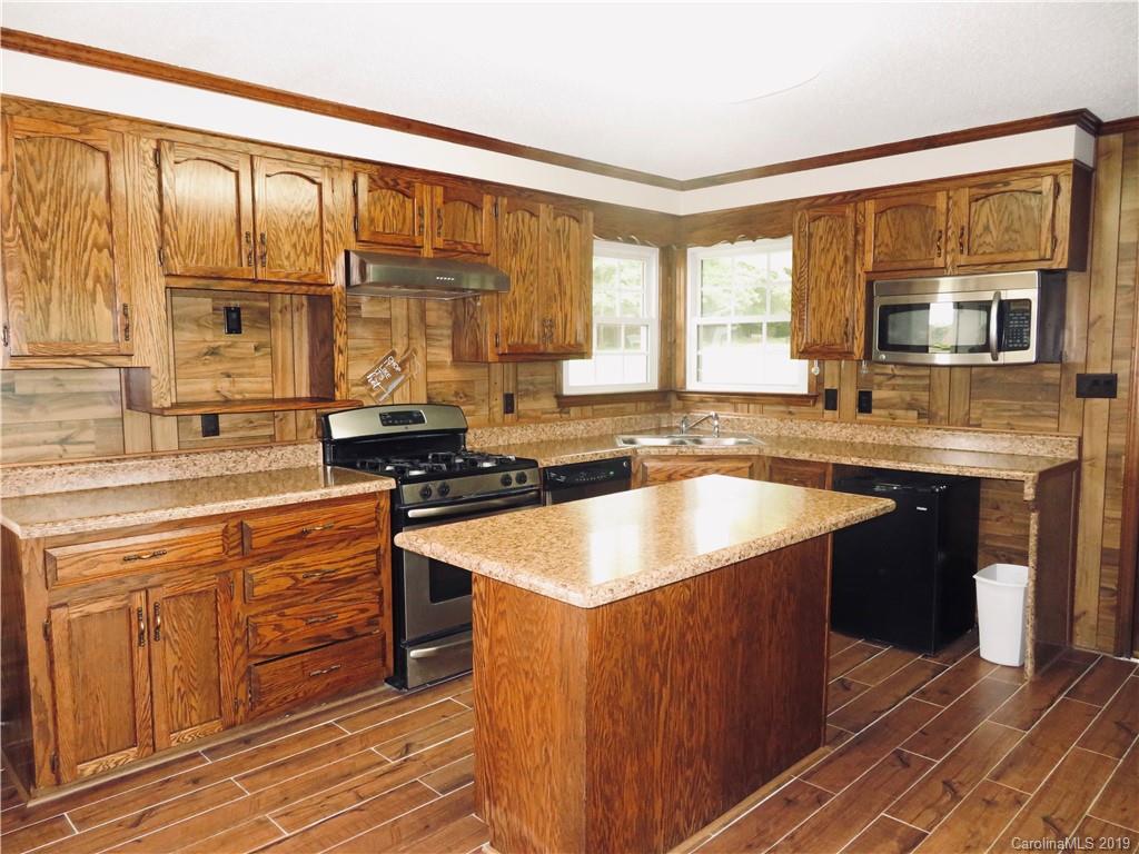 1420 Jenkins Road Gastonia, NC 28052 - Photo 5 of 21 Gallery Image 5