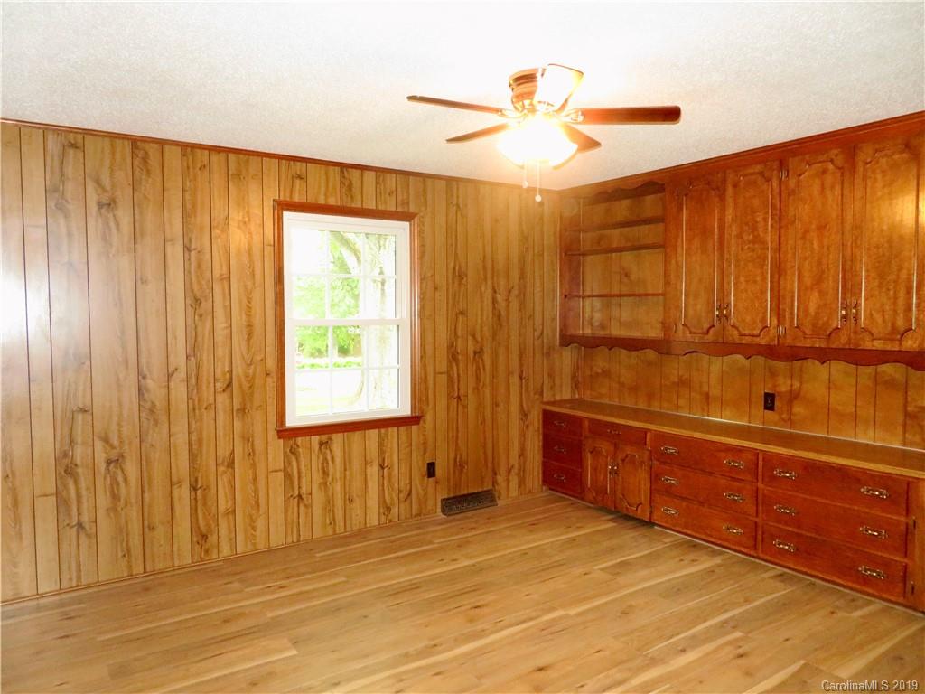 1420 Jenkins Road Gastonia, NC 28052 - Photo 10 of 21 Gallery Image 10