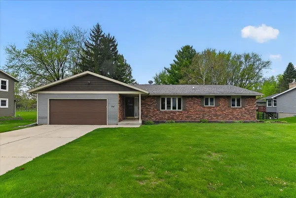 $474,900 | 508 Woodvale Drive, DeForest, WI 53532