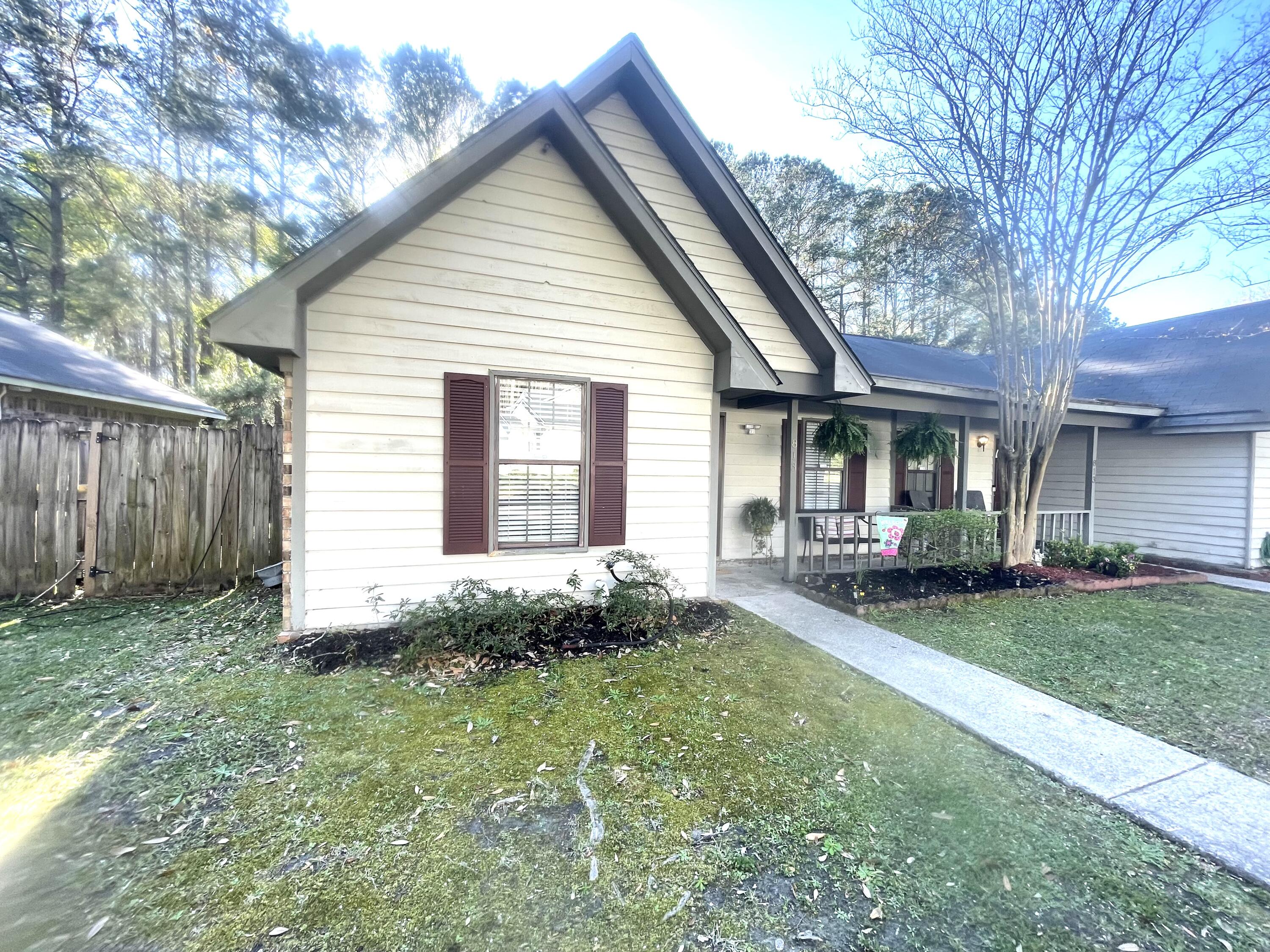 813 Temple Road, Unit A Ladson, SC 29456 - Photo 3 of 34 IMG_5264