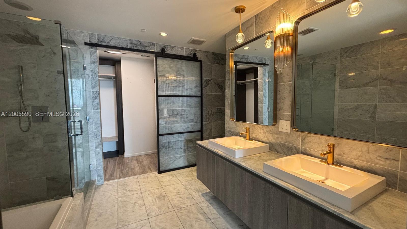 801 South Miami Avenue, Unit 3510 Miami, FL 33131 - Photo 3 of 27