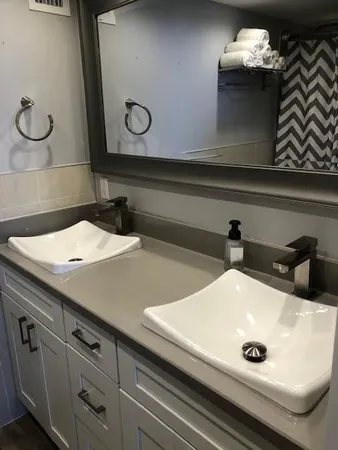 $2,350 | 1609 North Riverside Drive, Unit 902, Pompano Beach, FL 33062